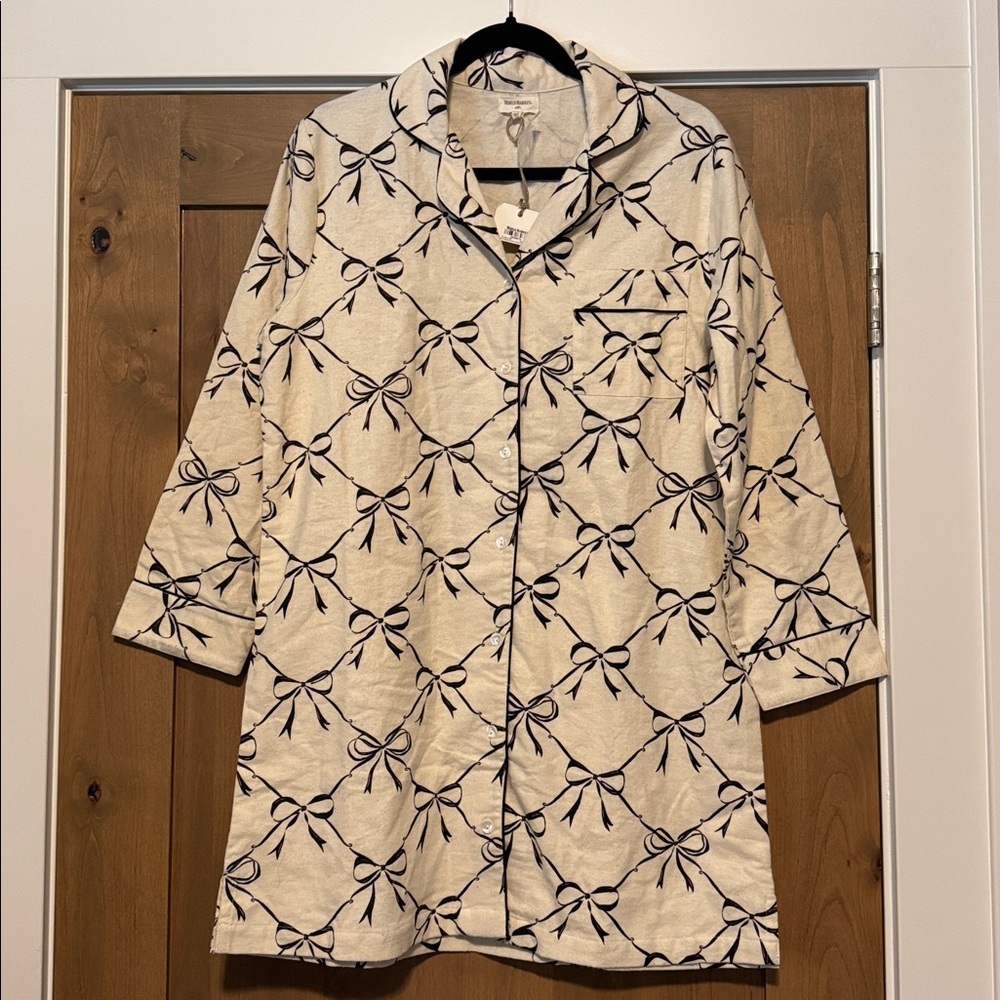 NWT World Market Flannel Sleepshirt Womens S/M Cream Black Bow Pajamas Cozy warm